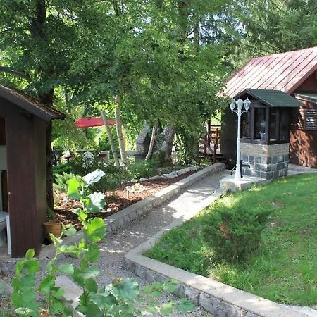 Wooden Eva Alpesi faház *